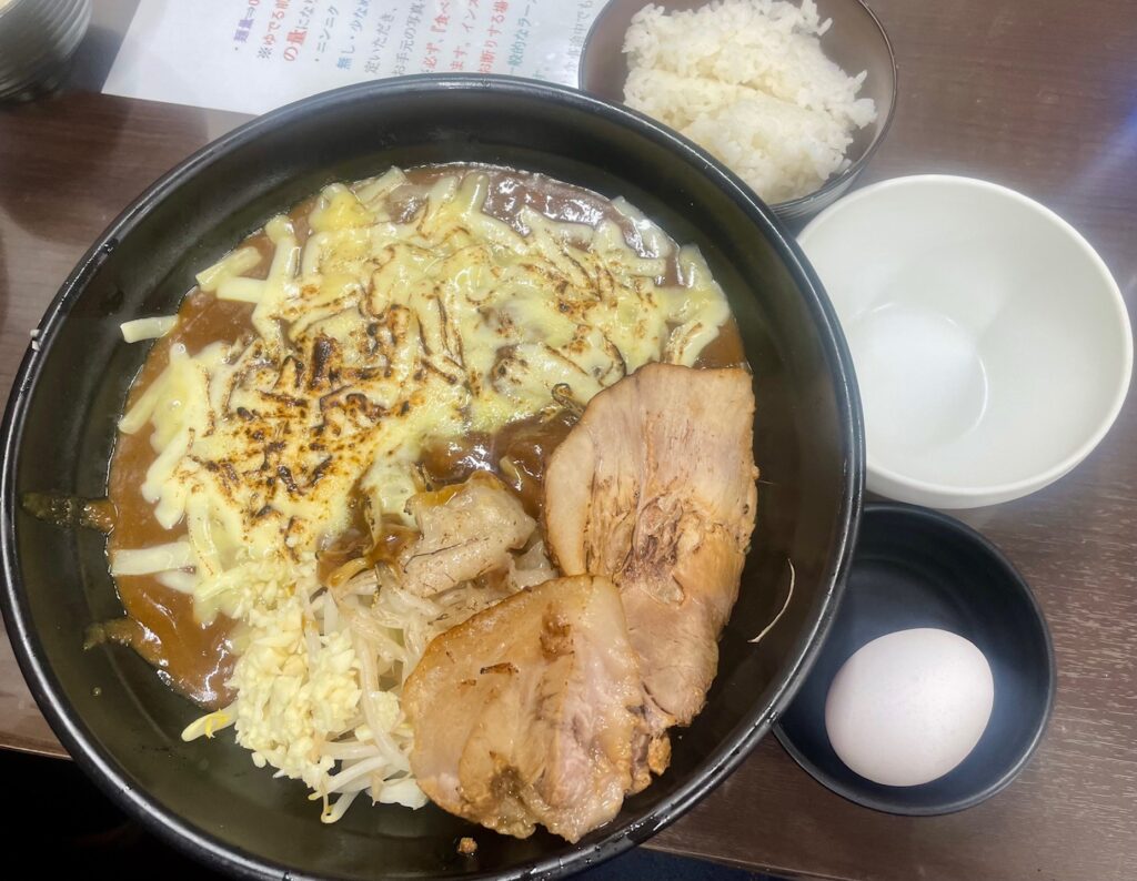 欲望を満たす飯